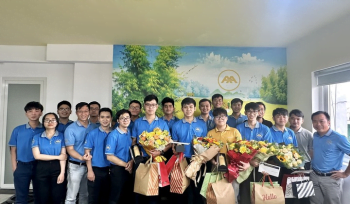 Chúng tôi muốn chia sẻ với bạn rằng AXA luôn nổ lực cải tiến từng ngày để phát triển nhiều khía cạnh khác nhau. Tất cả các yếu tố đều sẽ liên kết mạnh mẽ để hướng AXA trở thành một doanh nghiệp hạnh phúc.